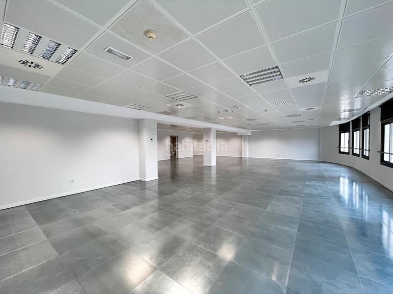 Foto 3220f7d5-55fa-4db6-b8fe-849512b4fde4. Rent office space with heating in Gòtic Barcelona