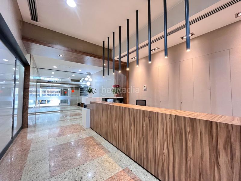 Foto 9486d8a7-f7e2-48eb-9ff1-be42c89e373b. Rent office space with heating in Gòtic Barcelona