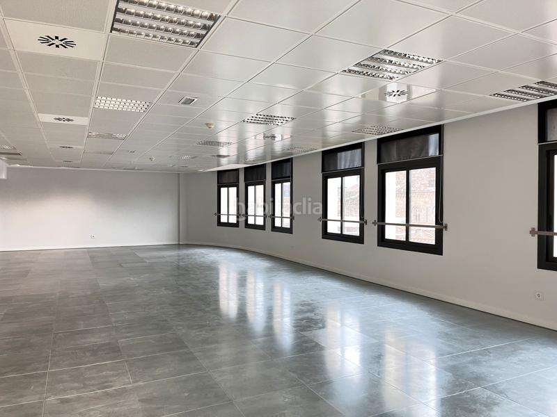 Foto fef04a63-3006-450e-b1ff-866b2eb92fbf. Rent office space with heating in Gòtic Barcelona