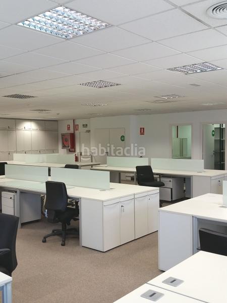 Foto 48764516-8d2a-47c3-abc5-aa92dbbab0a2. Miete büro mit heizung in Volpelleres Sant Cugat del Vallès