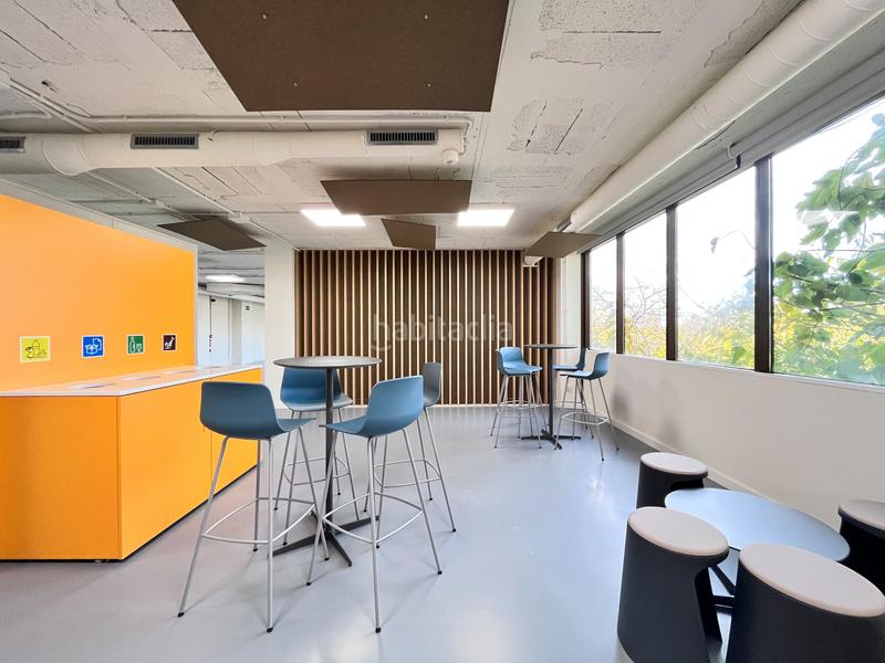 Foto 3f4294db-1f6d-49d6-8107-3ab5bf74fb9d. Lloguer oficina amb calefacció a Sant Joan-TV3 Sant Joan Despí