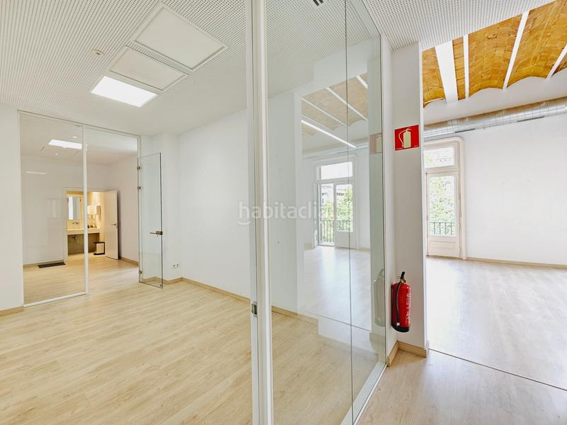 Foto 546c743e-6a74-4fe1-a9ef-61f52fa625cb. Affitto ufficio in Dreta de l´Eixample Barcelona