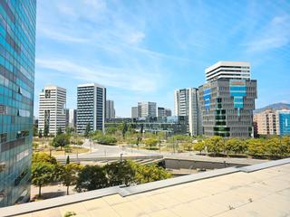 Location Bureau  Plaça d'europa. Excelente oficina con luz y vistas excepcionales en plaza europa