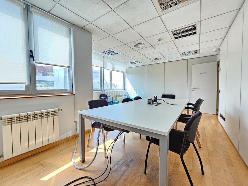 Foto 4f7c394e-69d2-48b3-81bb-b21f8cb1aacc. Lloguer oficina amb calefacció aparcament a Sant Gervasi - Galvany Barcelona