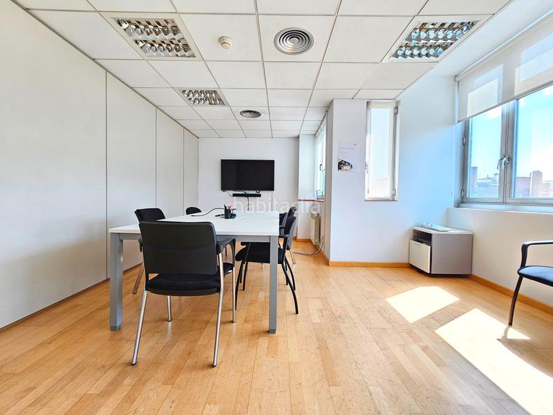 Foto 92c01bd2-136f-4615-a608-957aecb2a2dc. Lloguer oficina amb calefacció aparcament a Sant Gervasi - Galvany Barcelona