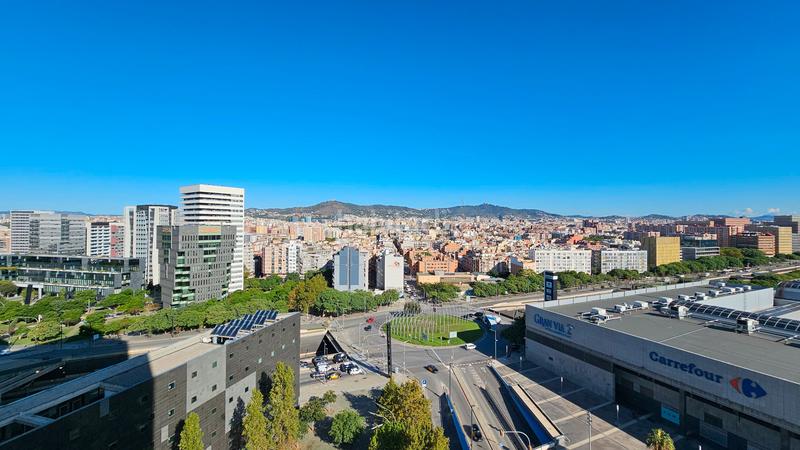 Foto 4988c594-77ee-457b-8257-54e55d4cd61f. Alquiler oficina  a cuatro vientos en planta 12 en plaza europa en Hospitalet de Llobregat (L´)