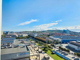 Rent Office space  Plaça d'europa. Oficina a cuatro vientos en planta 12 en plaza europa