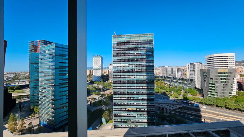 Foto bb39521b-2e5e-45b7-9a62-18d423e37126. Rent office space with heating parking in Santa Eulàlia Hospitalet de Llobregat (L´)