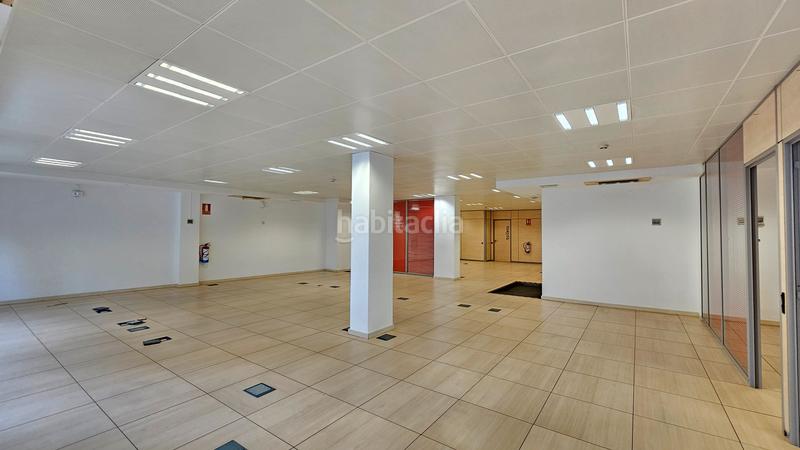 Foto 41792d53-c9eb-47ca-8c48-1b6a532b9555. Miete büro mit heizung in Sagrada Família Barcelona