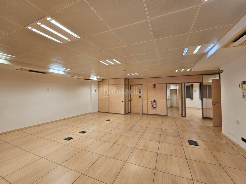 Foto a118ea4a-5b1b-4ceb-b06d-2d6ac85433a6. Miete büro mit heizung in Sagrada Família Barcelona