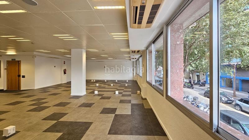 Foto 4a419450-54d4-4173-aacb-a5ca89a96e4a. Location bureau avec parking dans Sagrada Família Barcelona