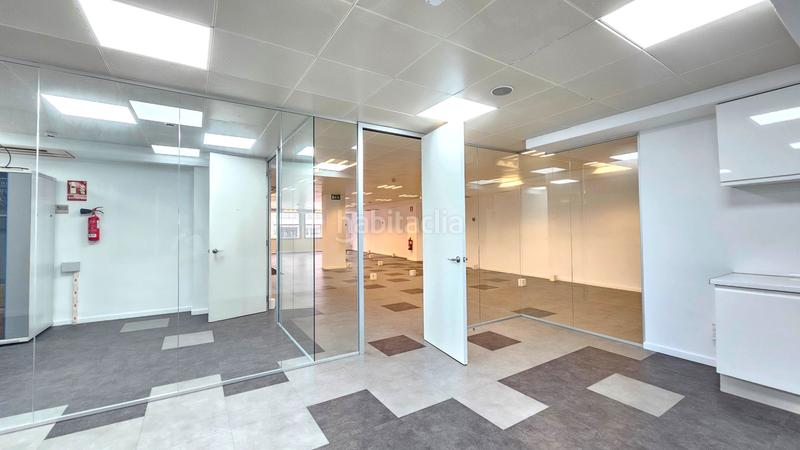 Foto 220d42b7-86b0-43ae-84f9-d4bf63c0a4b3. Rent office space with parking in Sagrada Família Barcelona