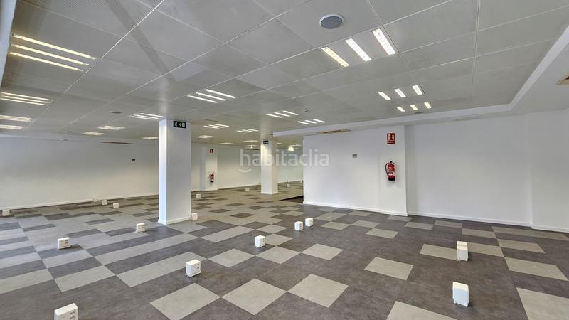 Foto f583a5c6-f89f-44bb-abcc-3f1aa605bc1c. Rent office space with parking in Sagrada Família Barcelona