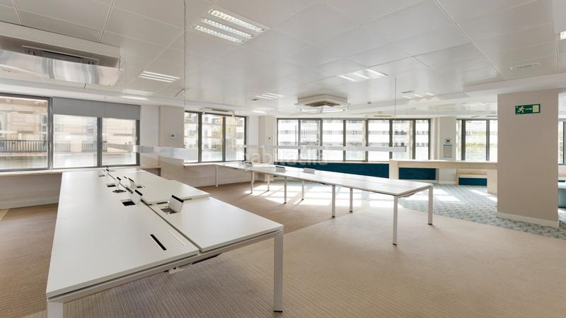 Foto c65854b8-0c1b-4fa3-b27b-d5f3248be1fc. Rent office space with parking in Dreta de l´Eixample Barcelona