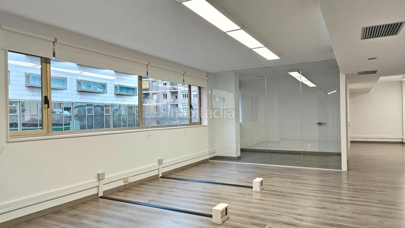 Foto 0cf9080b-7151-4ef7-b13e-889fa04de00c. Location bureau avec parking dans Barri de les Corts Barcelona