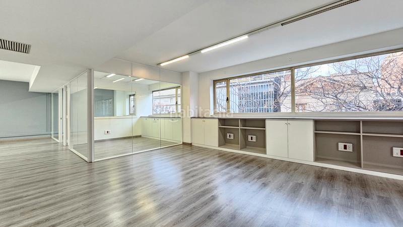 Foto a3a5ebaa-9416-4916-9437-f0daaf8d43e0. Location bureau avec parking dans Barri de les Corts Barcelona