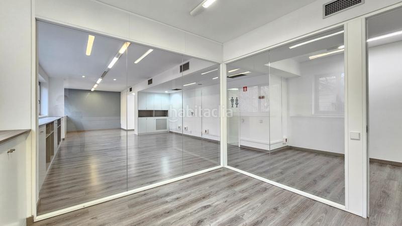 Foto a6c93bcf-233d-43d8-a9e7-8e31eb6a1b97. Location bureau avec parking dans Barri de les Corts Barcelona