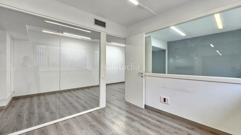 Foto 89d54dce-04cf-4b81-beb2-efb79543aec9. Lloguer oficina amb aparcament a Barri de les Corts Barcelona