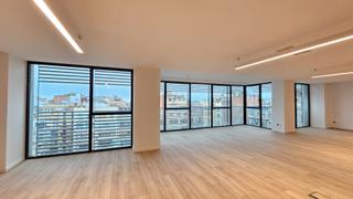 Lloguer Oficina  Carrer d'arag. Oficina impecable completamente renovada