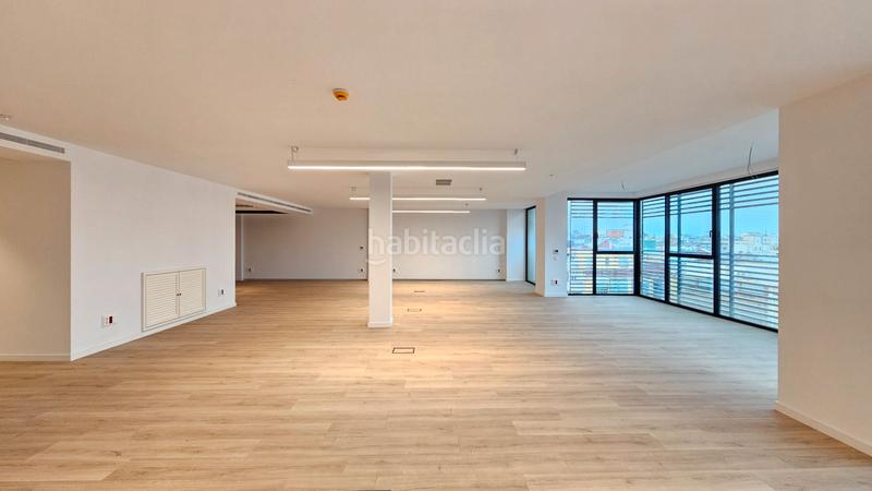 Foto e88419d9-7b68-4202-926b-a5f5f879636c. Alquiler oficina  impecable completamente renovada en Barcelona