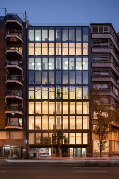 Foto 389218f3-ec19-41c2-97ab-8289f5c22c86. Location bureau avec chauffage parking dans L´Antiga Esquerra de l´Eixample Barcelona