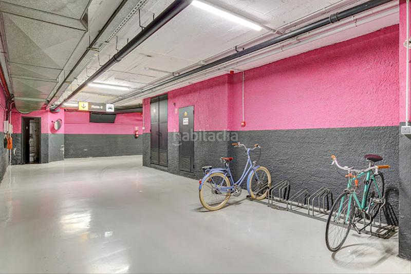 Foto 6784eee4-7a4e-431c-a8d0-d6f01fec1292. Rent office space with heating parking in L´Antiga Esquerra de l´Eixample Barcelona