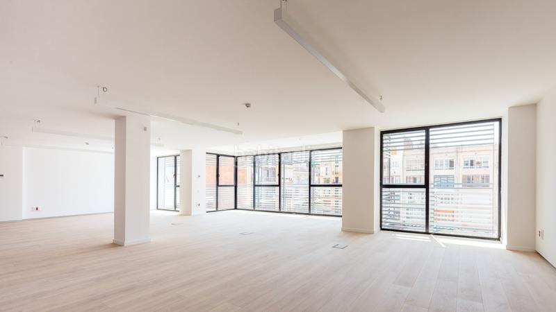 Foto fd29c7d0-20ce-4cc9-bbed-2255176f6319. Rent office space with heating parking in L´Antiga Esquerra de l´Eixample Barcelona