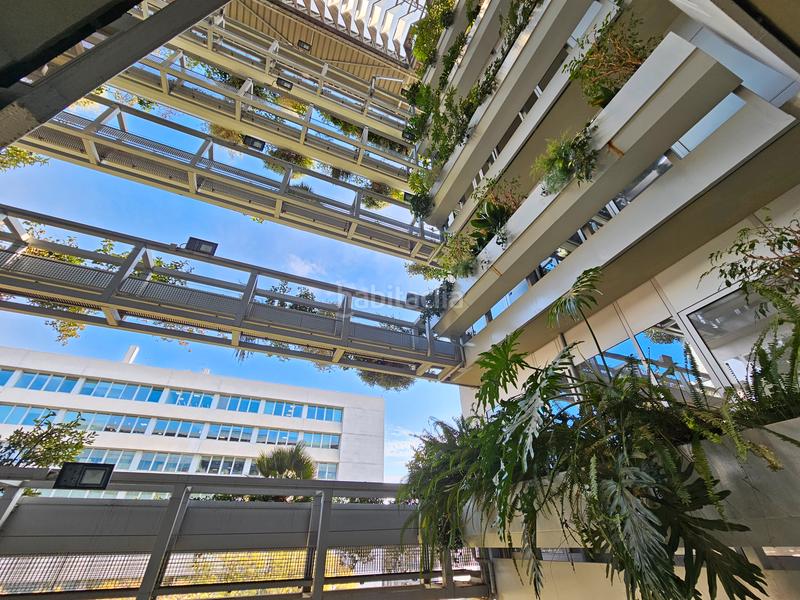 Foto ea08ccd0-2475-4f68-b85e-f76d6d36bd4e. Location bureau avec parking dans Barri de les Corts Barcelona