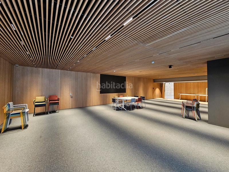 Foto 004493be-ae38-4640-acb3-3c2fbdbe2d84. Rent office space with parking in Barri de les Corts Barcelona