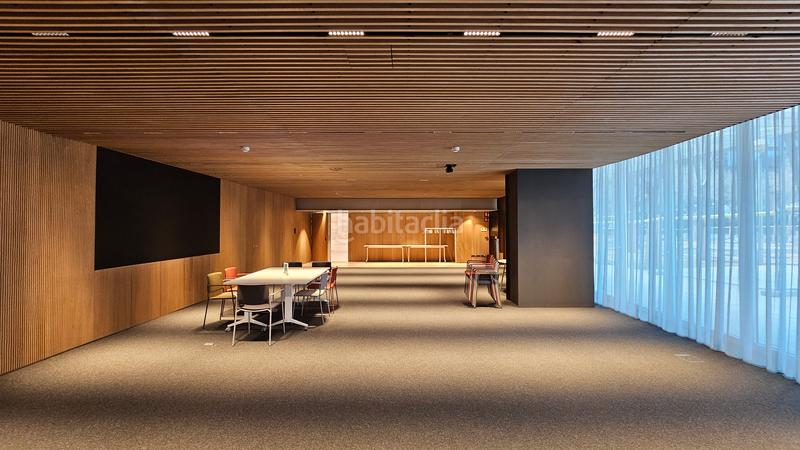 Foto 34809a78-4ad8-4ea6-8b0b-98d6e3d54193. Rent office space with parking in Barri de les Corts Barcelona