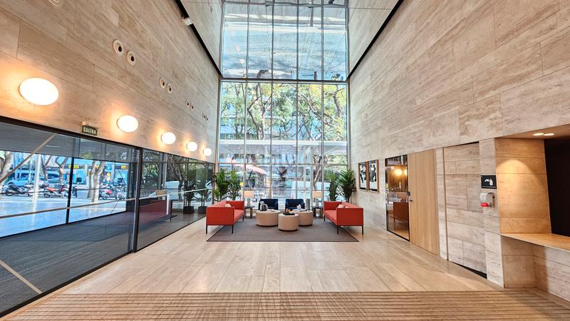 Foto 0ce834dd-29a0-440d-8330-eab61c673173. Alquiler oficina en Barri de les Corts Barcelona