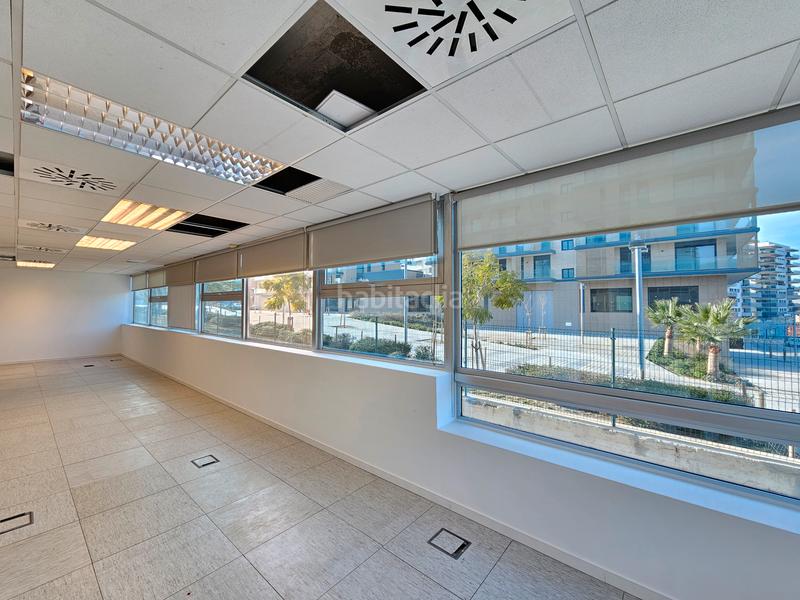 Foto 86a547e1-535d-4a71-a917-cb4e8db58305. Miete büro mit parking in Les Planes Sant Joan Despí