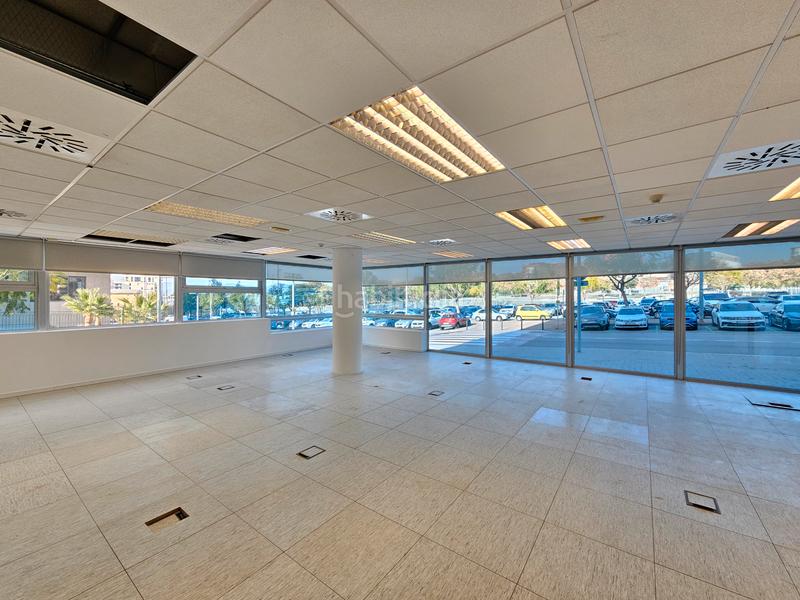 Foto 7d143bdd-6145-4e3e-9c8f-459ae18f942e. Affitto ufficio con parcheggio in Les Planes Sant Joan Despí