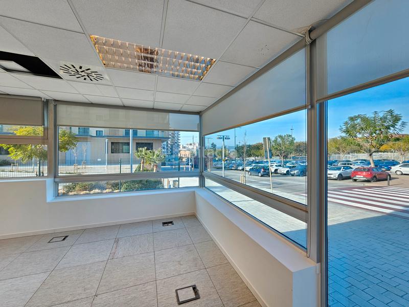 Foto 826c0cf7-6d21-49ff-86bc-654acb4b4322. Affitto ufficio con parcheggio in Les Planes Sant Joan Despí