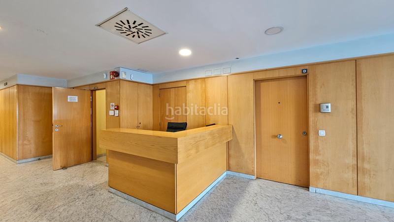 Foto f467ebc5-b00f-41f3-8483-d4e8e025db98. Affitto ufficio con parcheggio in Les Planes Sant Joan Despí