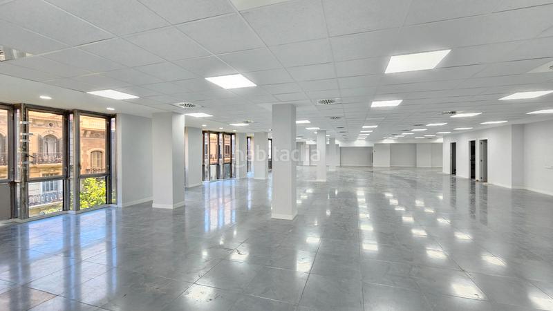 Foto ba1ee7d6-7d8d-46a8-bdc7-30438d32b2bd. Miete büro in Dreta de l´Eixample Barcelona
