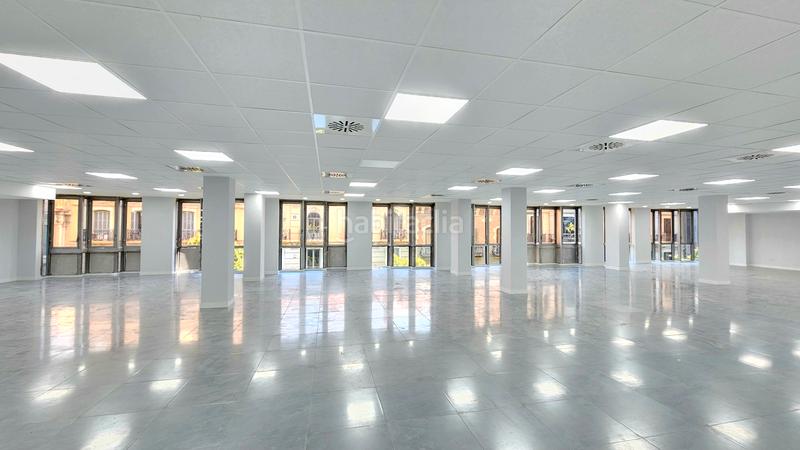 Foto e6a8d456-8d8d-4c5d-81b9-544a704de263. Miete büro in Dreta de l´Eixample Barcelona