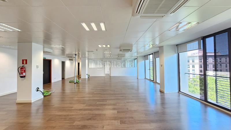 Foto 94af1d60-f6a1-4862-a0b5-08127129983c. Location bureau avec parking dans Dreta de l´Eixample Barcelona