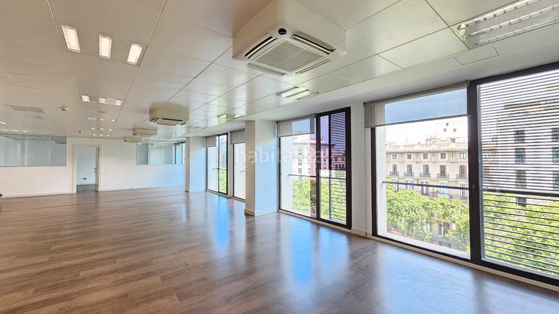 Foto b6b11b03-34ec-4c15-af5c-17ecb6db3938. Location bureau avec parking dans Dreta de l´Eixample Barcelona