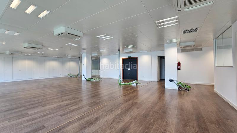 Foto d0e9e916-3ed6-4eda-8907-2adbcb7b37be. Location bureau avec parking dans Dreta de l´Eixample Barcelona