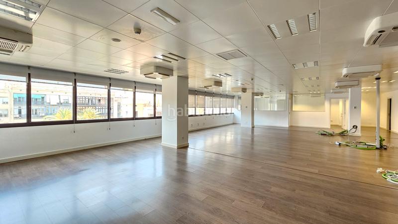 Foto 064a5a93-1165-4fde-b42a-b9cbd0742c4b. Rent office space with parking in Dreta de l´Eixample Barcelona
