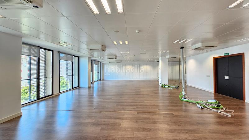 Foto eb95badc-75da-4d65-980b-7cf8b4684d2a. Lloguer oficina amb aparcament a Dreta de l´Eixample Barcelona