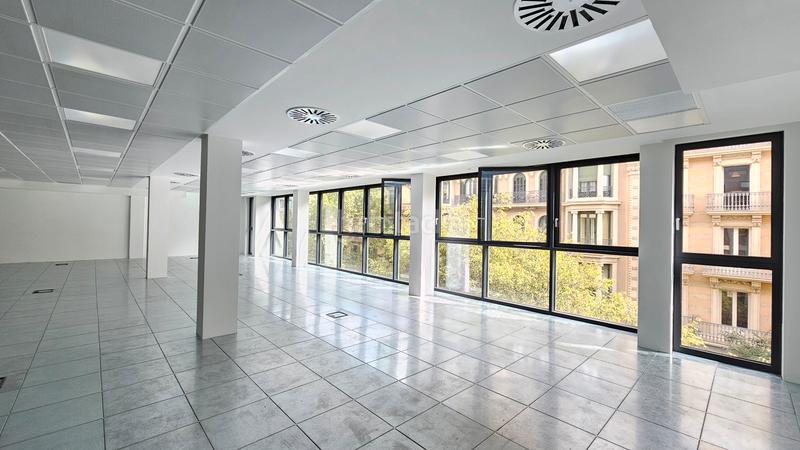 Foto cea9cfe6-419f-4448-948f-7b67eb043285. Miete büro in Dreta de l´Eixample Barcelona