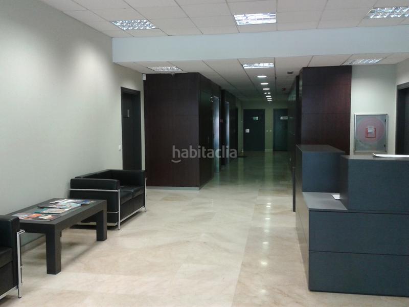 Foto b70593b7-ff3c-489e-a9a3-f2729f13ebc3. Rent office space with heating in Roquetes-Can Magí Sant Cugat del Vallès