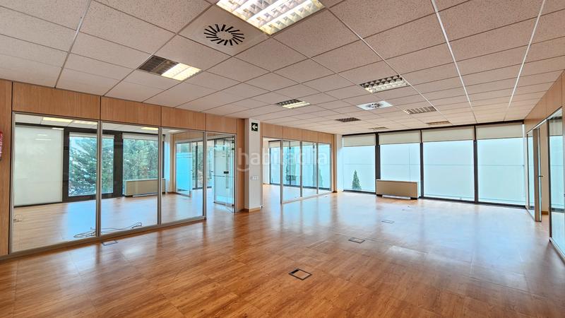 Foto c30f230c-18d2-4078-bd38-3a2a05351b71. Rent office space with heating in Roquetes-Can Magí Sant Cugat del Vallès