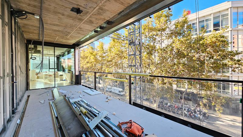 Foto 8f95a9cf-8be5-4645-ae37-4dd26c4a43b1. Location bureau avec chauffage parking dans Provençals del Poblenou Barcelona