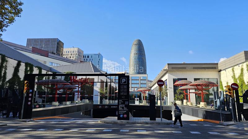 Foto e973d19c-fe8f-4f96-9975-8afa3d8d22c8. Location bureau avec chauffage parking dans Provençals del Poblenou Barcelona