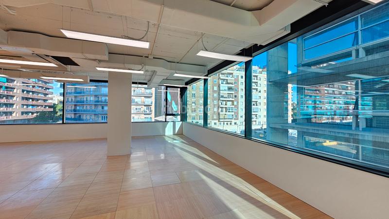 Foto 0ed4d80e-a20c-4a40-99de-5d791c2378e6. Rent office space with heating parking in Provençals del Poblenou Barcelona