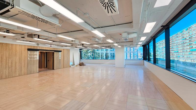 Foto fcde53cc-4bfe-4ca2-bbf0-27a87faf93c0. Rent office space with heating parking in Provençals del Poblenou Barcelona