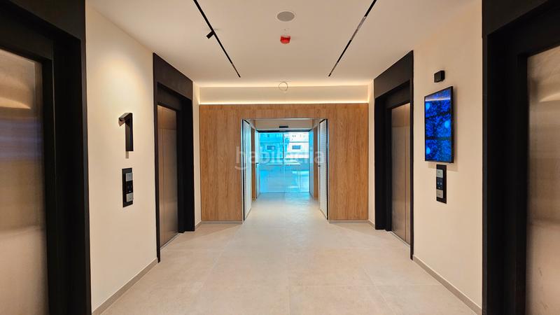 Foto 91e0e32b-4770-4423-8510-c5cc39c3f2ca. Lloguer oficina amb calefacció aparcament a Provençals del Poblenou Barcelona